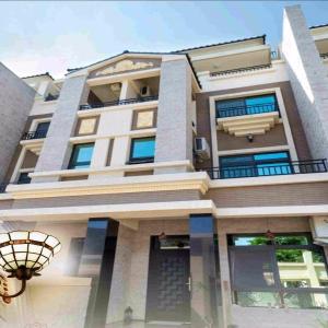 Iris Guest House