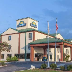 Days Inn by Wyndham LaPlace- New Orleans