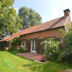 Vintage Mansion in Hoogstraten with Garden