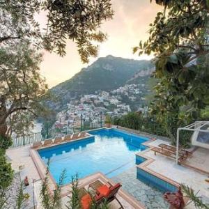 Positano Villa Sleeps 14 Pool Air Con WiFi