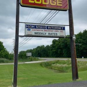 Budget Lodge Newton Falls