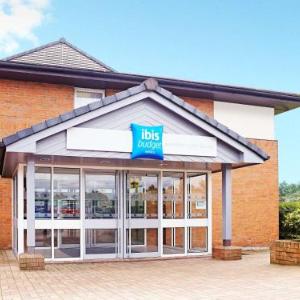 Warrington Motel J20 M6 Lymm Services