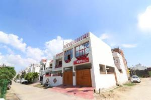 OYO 7441 Gomti Nagar, Lucknow