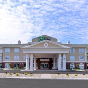 Holiday Inn Express & Suites Ironton