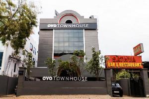 OYO Flagship 15762 Satya Kalmana Market, Nagpur