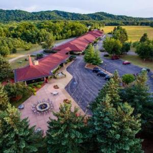 Spring Green Hotels Deals At The 1 Hotel In Wi Spring Valley Inn