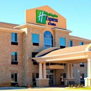 Holiday Inn Express & Suites BONHAM