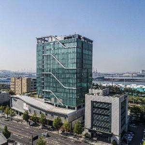 Harbor Park Hotel