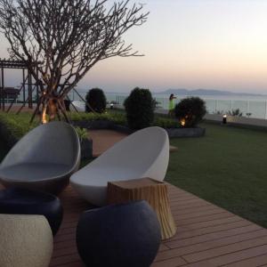 Everyday Beachfront Stylish Luxury Jomtien