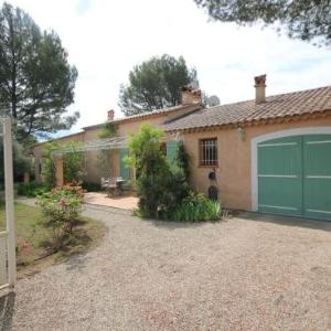 Charming Villa in Salernes France with Parking Space