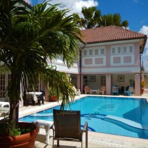 Bubali Gardens - Eagle Beach's Oasis