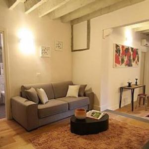 Florence Apartment Sleeps 4 Air Con WiFi