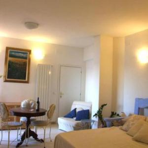 Marina di Castagneto Carducci Apartment Sleeps 2