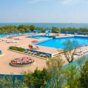 Locazione Turistica Rosapineta Camping Village - ROM501-2