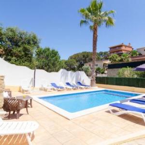 Lloret de Mar Villa Sleeps 18 Pool WiFi