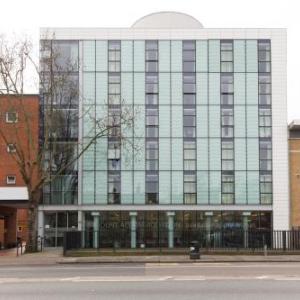 Davies Court (Canary Wharf)