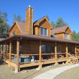 Lone Pine Lodge