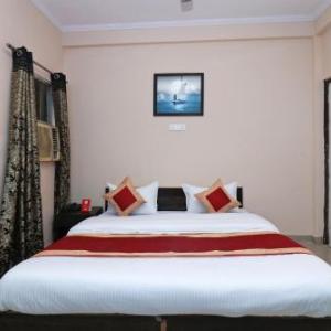 OYO Flagship 18625 Prem Hotel