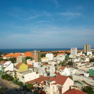Me Q Beach Hotel & Apartment