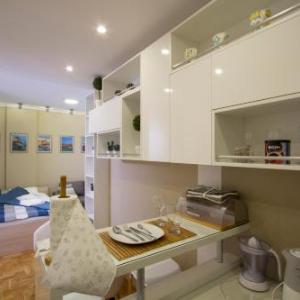Lux Life Apartment