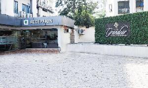 De grandeur Hotel and Banquets, Bhiwandi