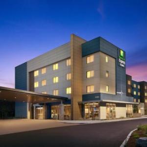 McMenamins Edgefield Hotels - Holiday Inn Express & Suites - Portland Airport - Cascade Stn