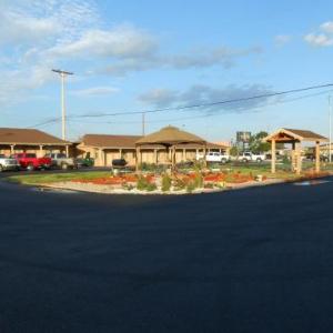 Hotels near Cheyenne Frontier Days - Sands Motel