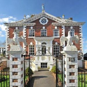 Hotels near Launceston Town Hall - The Eagle House Hotel