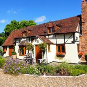 Hotels near Stonor Park - Handywater Cottages