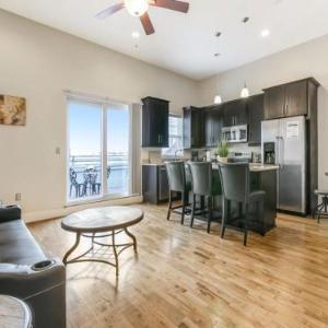 Beautiful Condos Steps from French Quarter & Bourbon St.