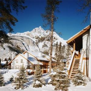 Centennial Park Canmore Hotels - Banff Rocky Mountain Resort