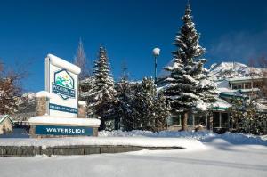Pocaterra Inn & Waterslide, Canmore