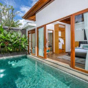 S18 Villas