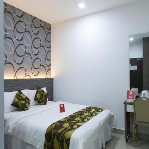 OYO 223 D' Metro Hotel