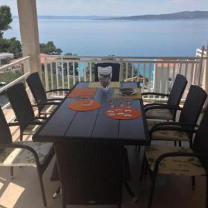 Apartments Villa Karme Brela