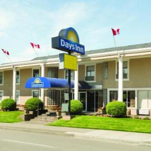 Hotels near Croatian Cultural Centre - Days Inn by Wyndham Vancouver Metro