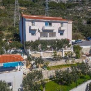 Apartment Glavina with heated pool