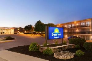 Days Inn by Wyndham London, London
