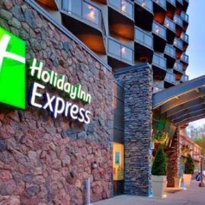 Holiday Inn Express Edmonton Downtown