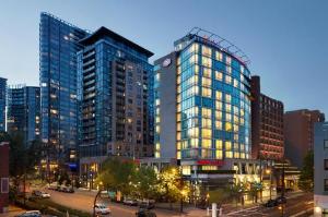 Hampton Inn & Suites, by Hilton - Vancouver Downtown, Vancouver