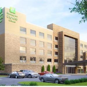 Holiday Inn Express & Suites INDIANAPOLIS NE - NOBLESVILLE