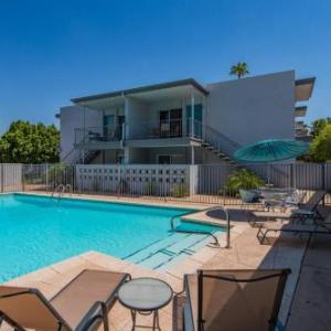 Relaxing 2BR Scottsdale Apartment by WanderJaunt