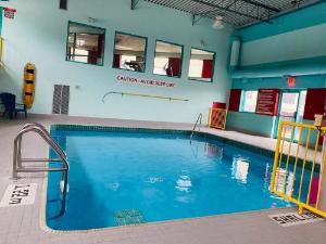 Ramada by Wyndham Belleville Harbourview Conference Center, Belleville