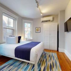 A Stylish Stay w/ a Queen Bed Heated Floors.. #12