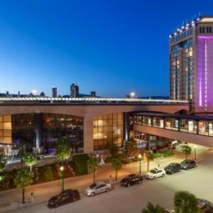 Delta Hotels by Marriott Burnaby Conference Centre