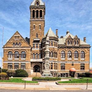 City Hall Grand Hotel