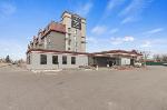 Bethel Bible Institute Alberta Hotels - Emerald Hotel & Suites Calgary Airport