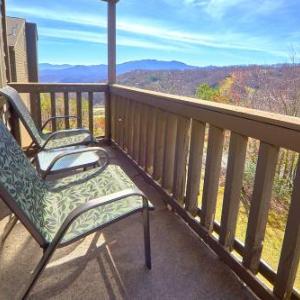 High Chalet 2 Bedrooms Sleeps 6 Amazing View Pool Access WiFi