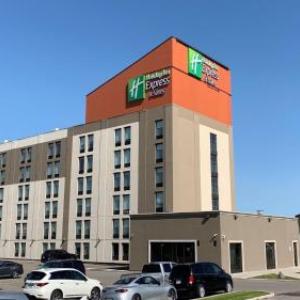 Holiday Inn Express & Suites Toronto Airport West, an IHG Hotel