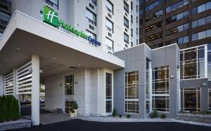 Holiday Inn Express Windsor Waterfront, an IHG Hotel, Windsor